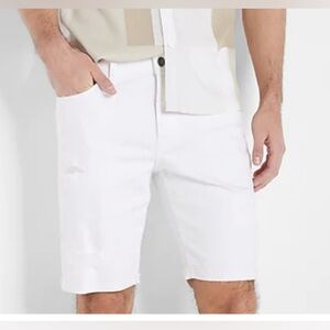 NEW - Express Destroyed White Rolled Hem Hyper Stretch Jean Shorts. Size 28